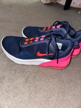 Nike Navy and Hot Pink Low-Top Running Shoes
